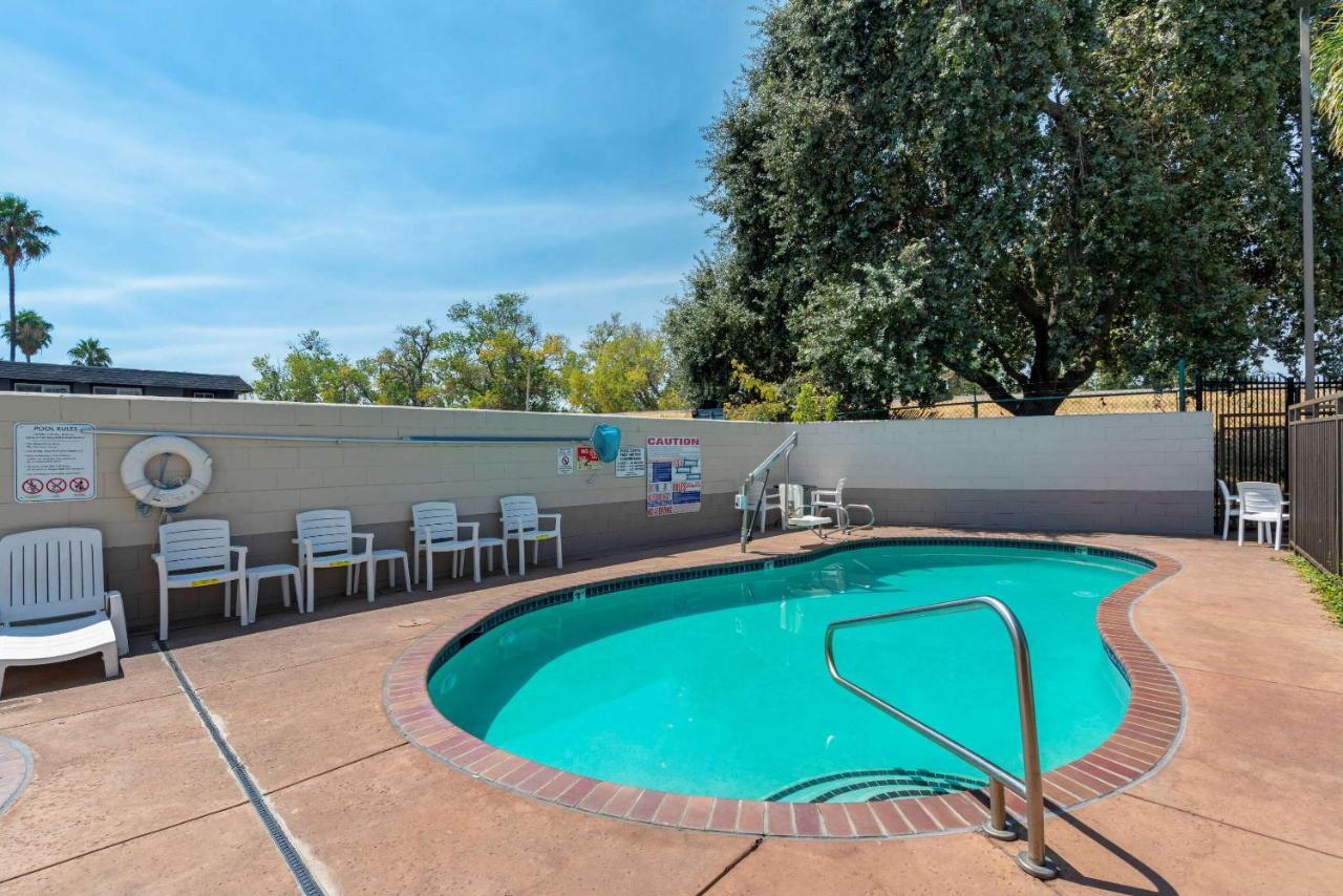 Comfort Suites Downtown Sacramento Exteriör bild